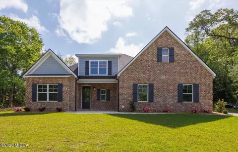 411 Southern Oaks Dr, Macon, GA 31216