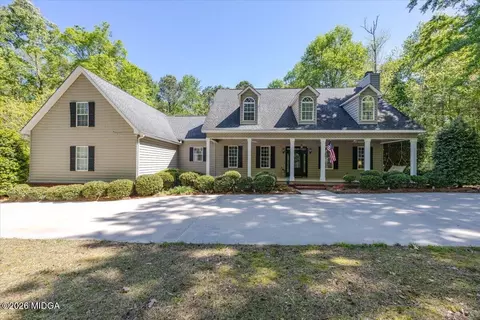 117 Island View Dr, Lizella, GA 31052