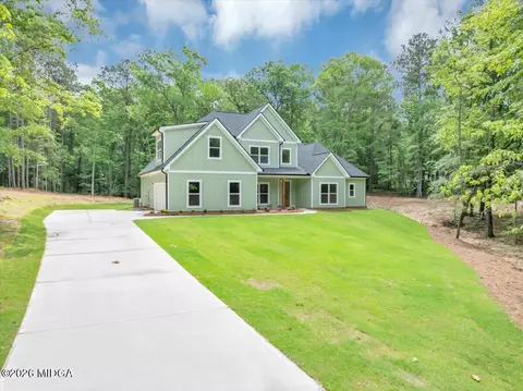 636 Harbour Shores Dr, Jackson, GA 30233