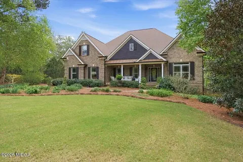 111 Piedmont Cir, Forsyth, GA 31029