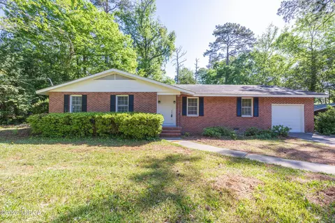 1339 Forest Hill Rd, Macon, GA 31210