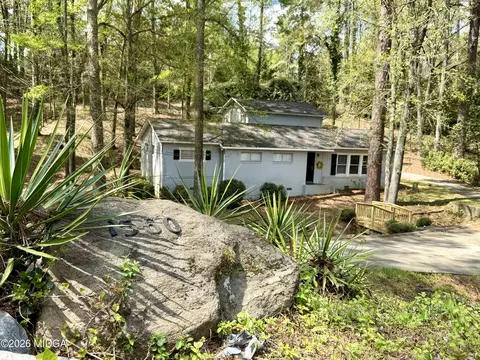 1560 Hawthorne Rd, Macon, GA 31211