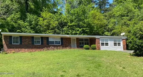 914 Glenbrook Rd, Macon, GA 31210