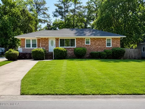 4322 Summerhill Dr, Macon, GA 31204