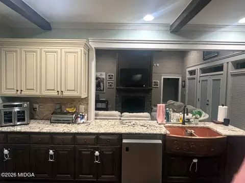 Kitchen - 917 Broken Arrow Trl, Perry, GA 31069 photo 1 of 6