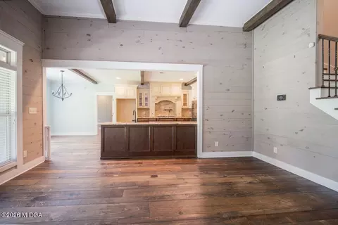 Living - 917 Broken Arrow Trl, Perry, GA 31069 photo 3 of 3