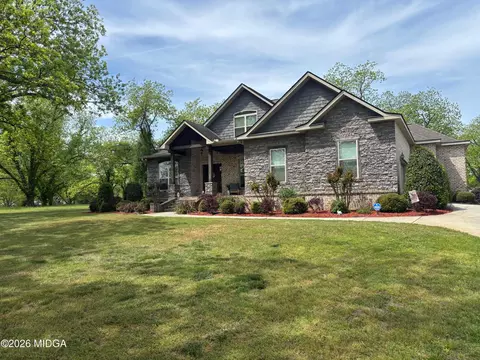 Exterior - 917 Broken Arrow Trl, Perry, GA 31069 photo 2 of 9