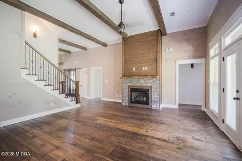 Living - 917 Broken Arrow Trl, Perry, GA 31069 photo 1 of 3