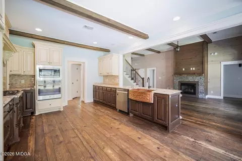 Kitchen - 917 Broken Arrow Trl, Perry, GA 31069 photo 1 of 1
