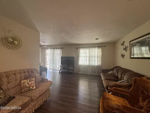 Living - 1032 Elberta Rd, Warner Robins, GA 31093 photo 1 of 1