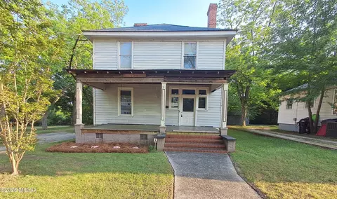 401 Forsyth St, Barnesville, GA 30204
