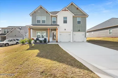104 Red Barn Ct, Perry, GA 31069