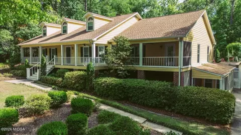 1132 Saint Andrews Dr, Macon, GA 31210