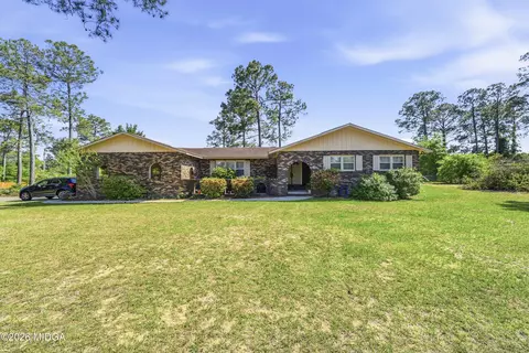 28 Tyler Dr, Byron, GA 31008