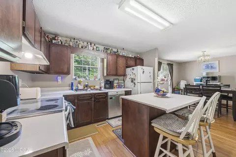 Kitchen - 152 Rifle Range Rd, Gray, GA 31032 photo 3 of 4