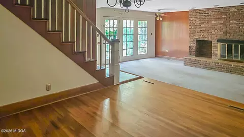 Dining - 819 Hillcrest Dr, Thomson, GA 30824 photo 2 of 6