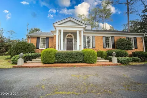 4889 Brittany Dr, Macon, GA 31210