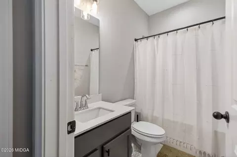 Bath - 4343 Cornwall Dr, Forsyth, GA 31029 photo 1 of 4