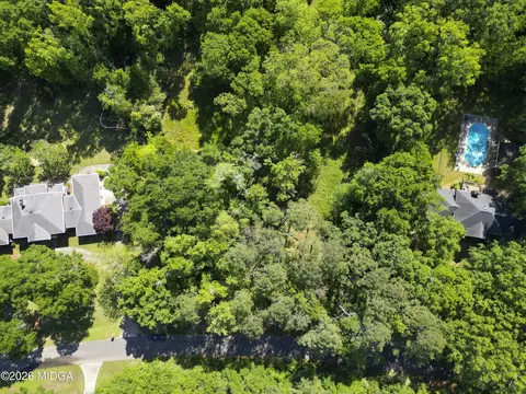 105 Howard Oaks Dr, Macon, GA 31210