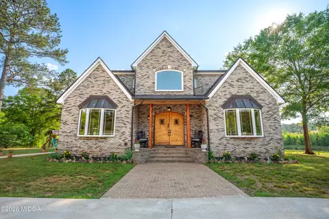 13 Southern Waters Way, Forsyth, GA 31029