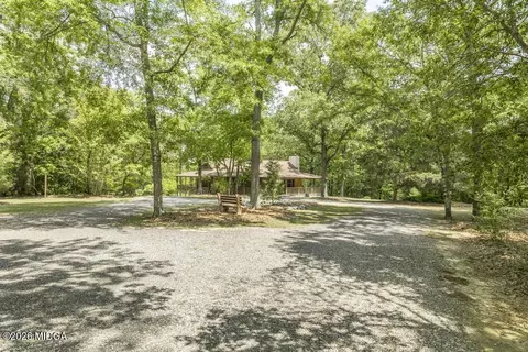 194 Delone Rd, Byron, GA 31008