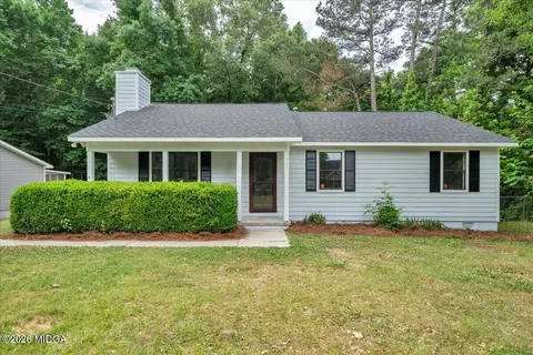 565 Lacebark Dr, Macon, GA 31220