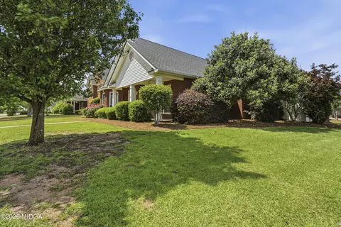 Exterior - 100 Jamestown Ct, Centerville, GA 31028 photo 4 of 11