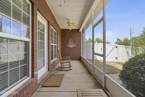 Exterior - 100 Jamestown Ct, Centerville, GA 31028 photo 7 of 11