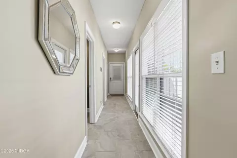 Entry Way - 100 Jamestown Ct, Centerville, GA 31028 photo 2 of 2