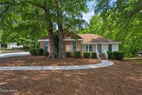 104 Lori Ct, Warner Robins, GA 31093