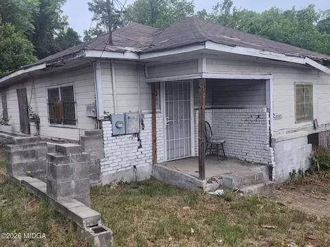 2147 Mercer University Dr, Macon, GA 31204