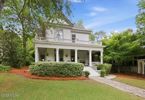 1147 Adams St, Macon, GA 31201