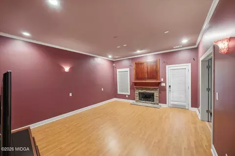 Living - 134 Broadleaf Dr, Macon, GA 31210 photo 6 of 7