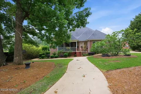 Exterior - 134 Broadleaf Dr, Macon, GA 31210 photo 5 of 9