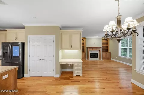 Living - 134 Broadleaf Dr, Macon, GA 31210 photo 4 of 7