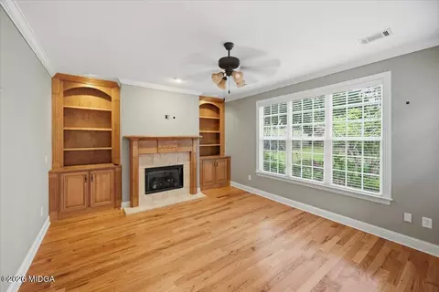 Living - 134 Broadleaf Dr, Macon, GA 31210 photo 5 of 7