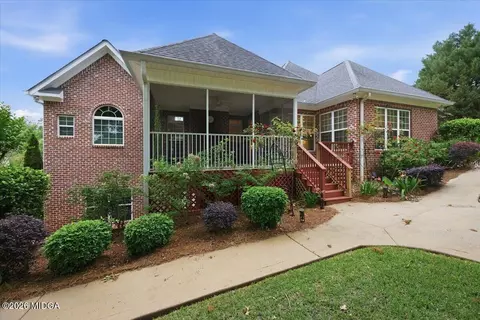 Exterior - 134 Broadleaf Dr, Macon, GA 31210 photo 6 of 9