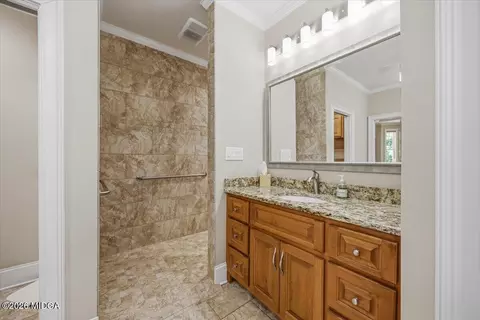 Bath - 105 Freedom Dr, Forsyth, GA 31029 photo 1 of 6