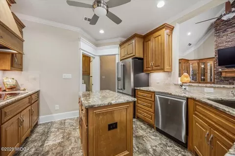 Kitchen - 105 Freedom Dr, Forsyth, GA 31029 photo 2 of 3