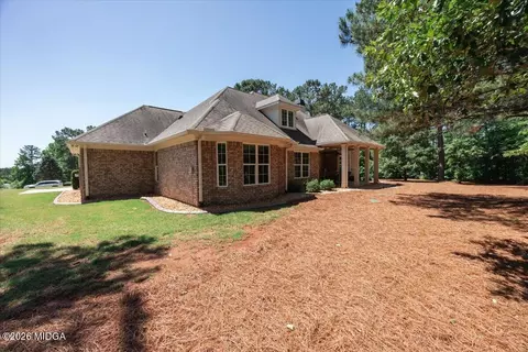 Exterior - 105 Freedom Dr, Forsyth, GA 31029 photo 10 of 14