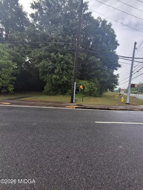 2592 Montpelier Ave, Macon, GA 31204