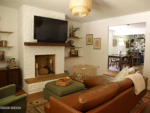 Living - 1332 Jackson St, Macon, GA 31201 photo 1 of 4