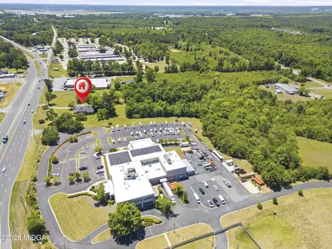 6629 Hawkinsville Rd, Macon, GA 31216