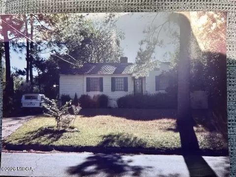 3970 Emory Dr, Macon, GA 31206