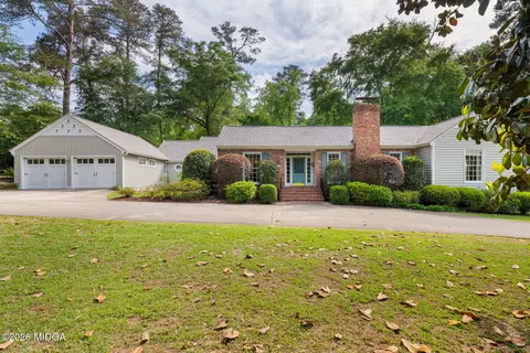2520 Rockbridge Rd, Macon, GA 31204