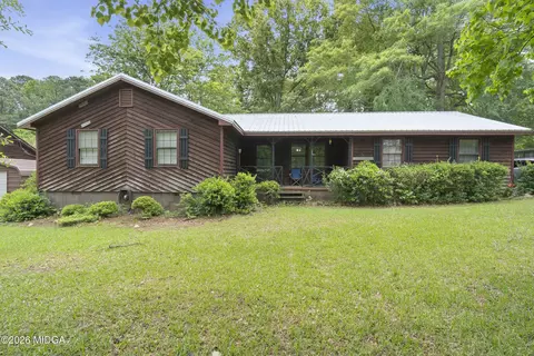 206 Brookwood Dr, Gray, GA 31032