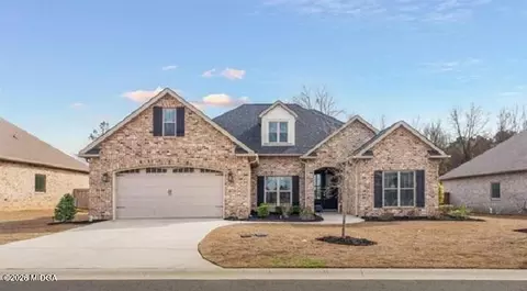 107 Windborne Ct, Kathleen, GA 31047