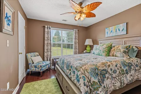 Bedroom - 800 Karie Dr, Mcdonough, GA 30253 photo 4 of 5