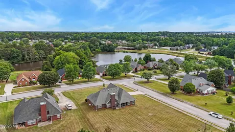 View/Area - 800 Karie Dr, Mcdonough, GA 30253 photo 3 of 12