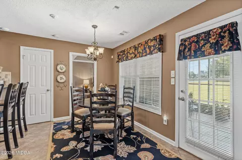 Dining - 800 Karie Dr, Mcdonough, GA 30253 photo 2 of 2